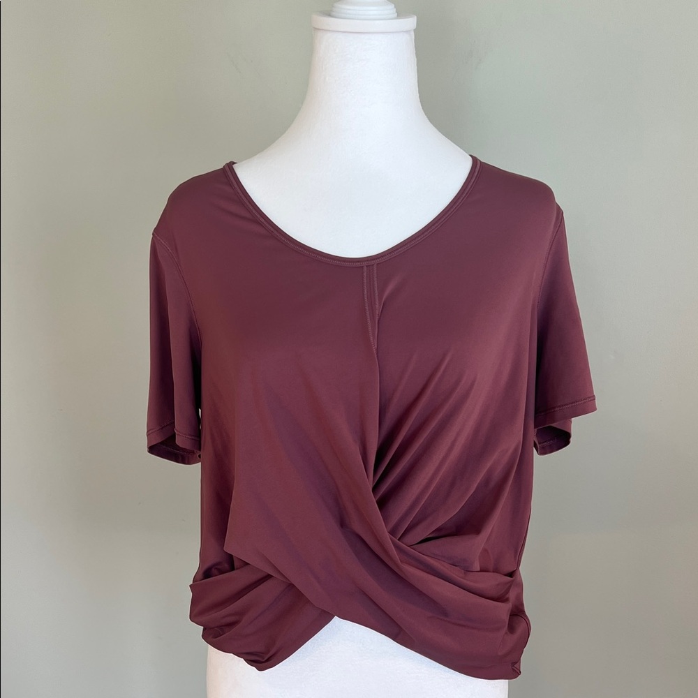 Lululemon Do The Daily Short Sleeve Twist Front Shirt
Size 6, Plumful